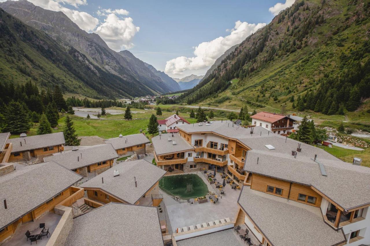 Das Chaletdorf - Pitztal Sankt Leonhard im Pitztal Eksteriør bilde